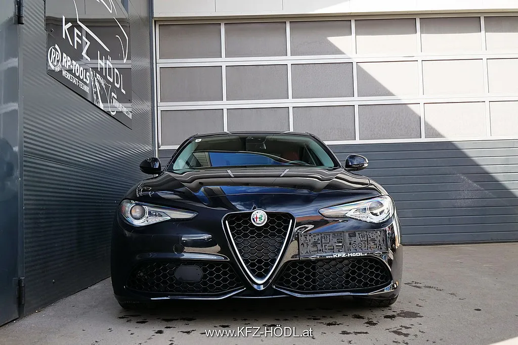 Alfa Romeo Giulia Veloce 2,0 280 AT Image 3